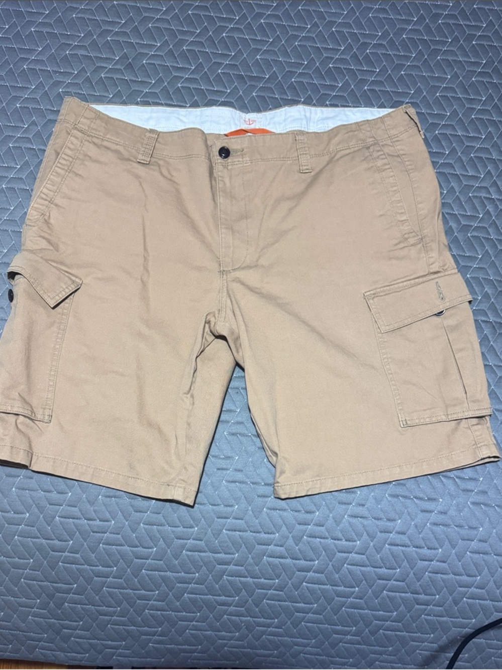 Dockers Tan Men's Cargo Shorts with Flap Pockets